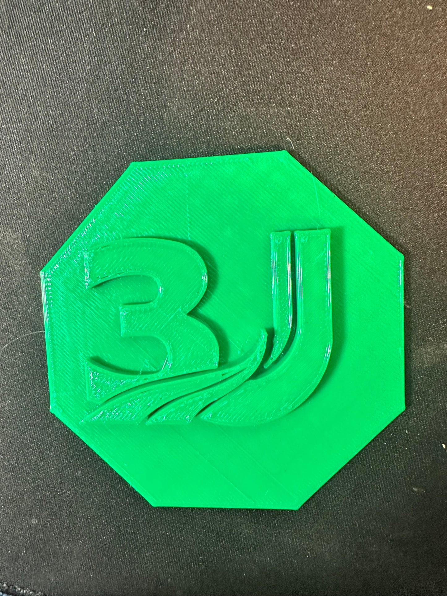 HOT WHEELS WALL DISPLAY no more in a box